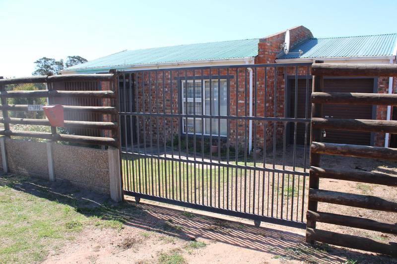 2 Bedroom Property for Sale in Albertinia Western Cape